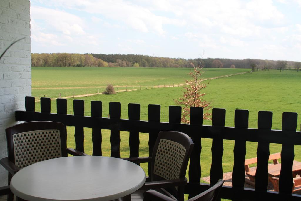 Hotel Restaurant Gerardushoeve Heijenrath Exterior foto
